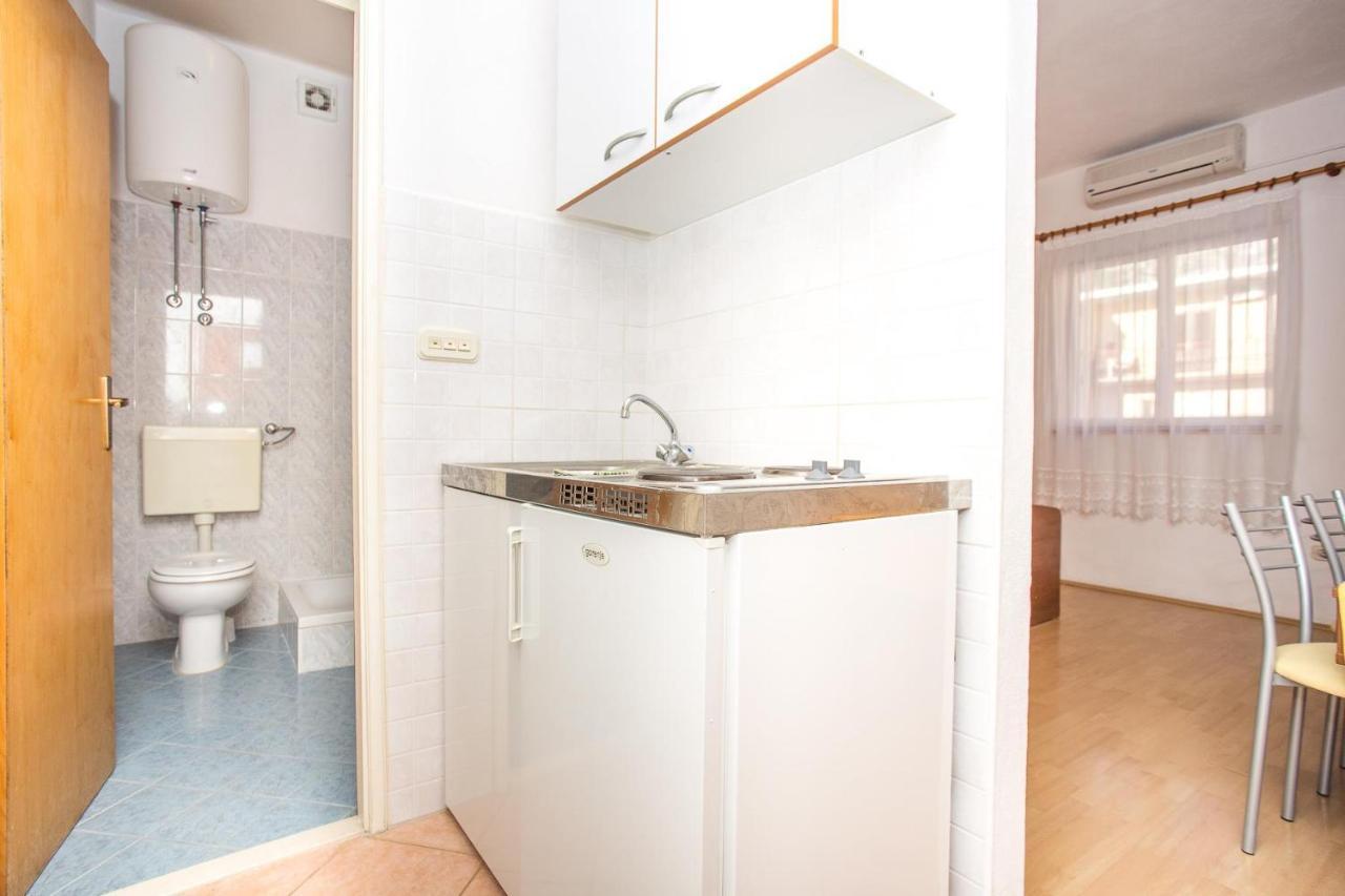 Apartments Nuic 748 Makarska Kültér fotó