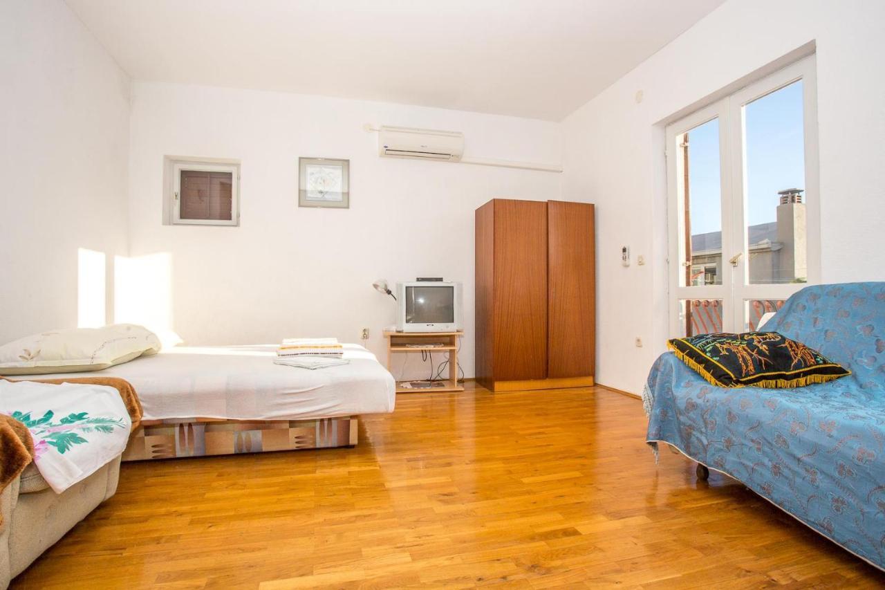 Apartments Nuic 748 Makarska Kültér fotó