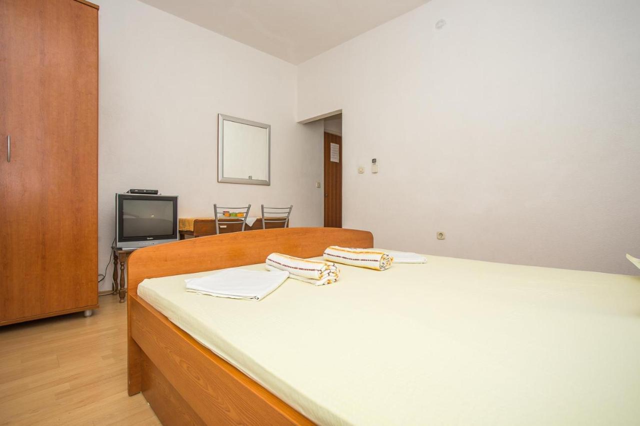 Apartments Nuic 748 Makarska Kültér fotó
