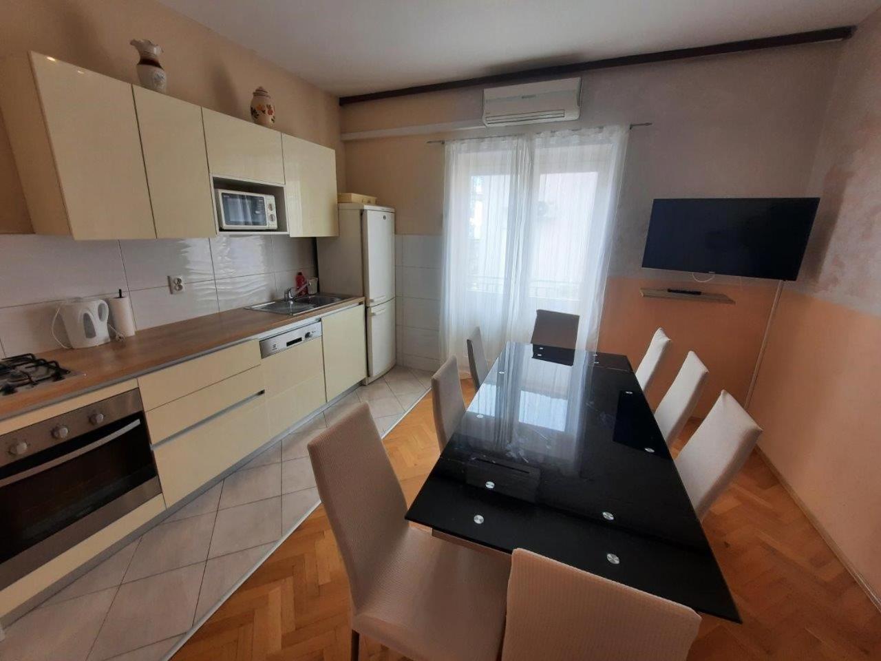 Apartments Nuic 748 Makarska Kültér fotó